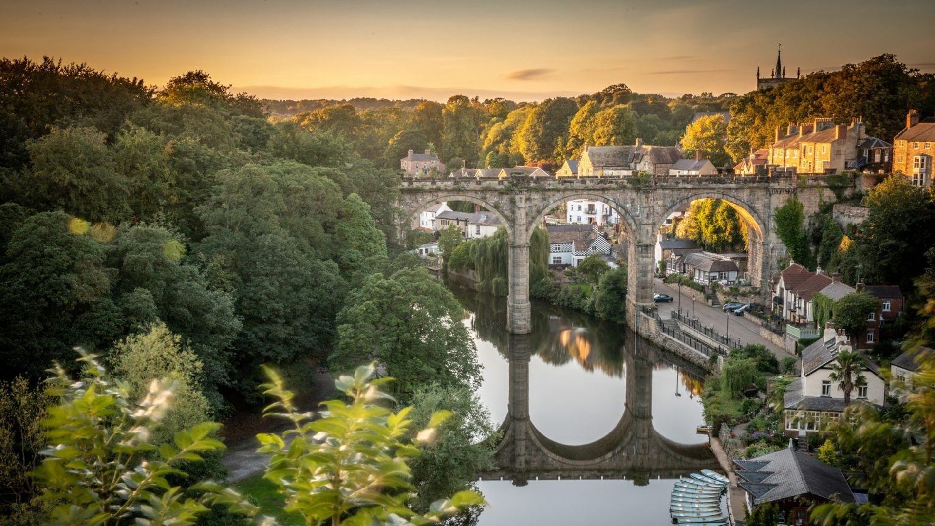 The Canal Map of Britain background