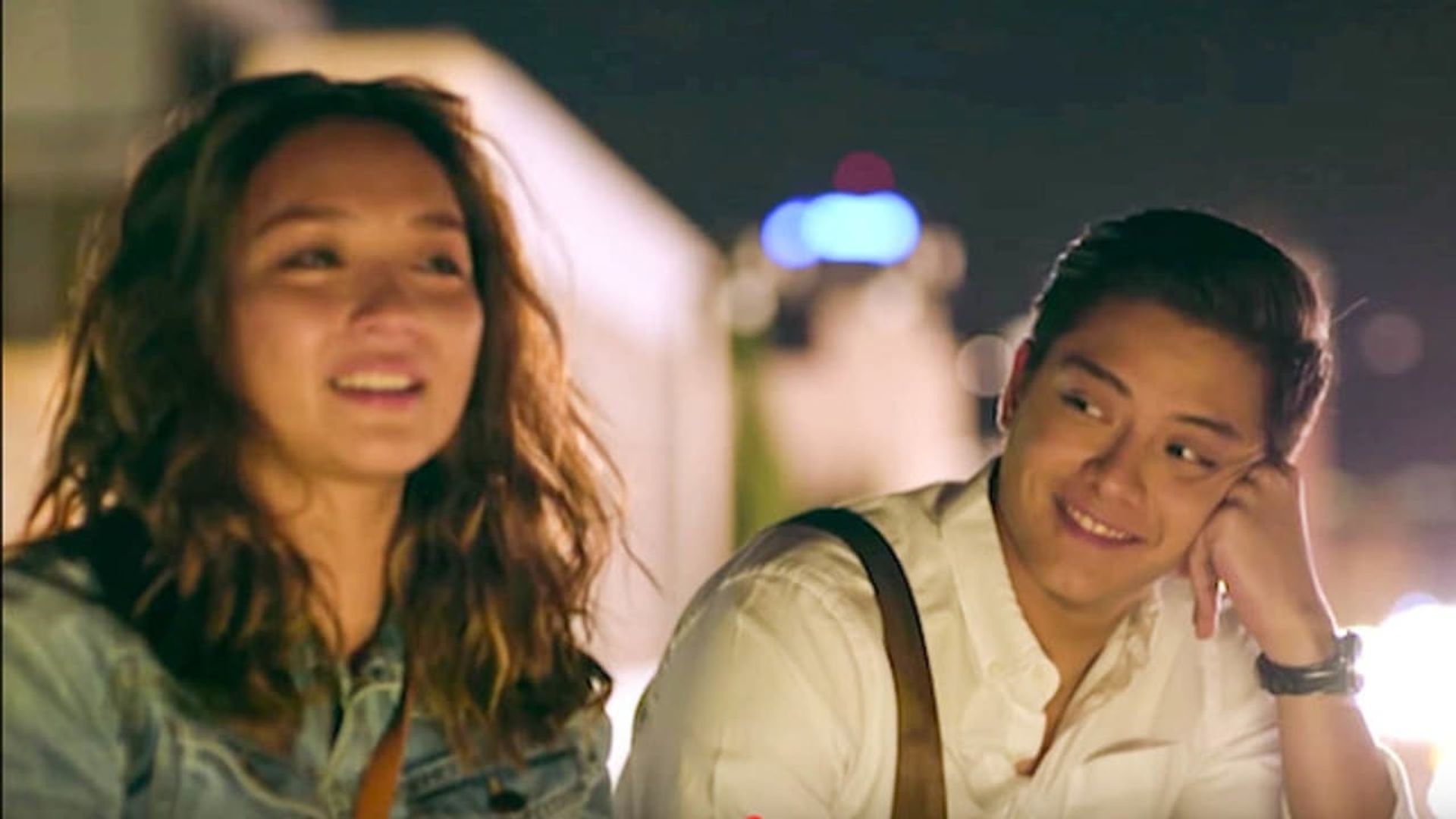 Barcelona: A Love Untold background