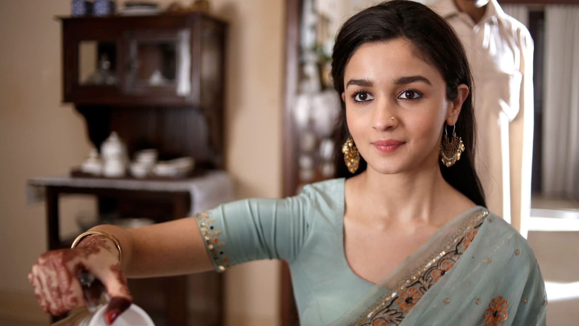 Raazi background