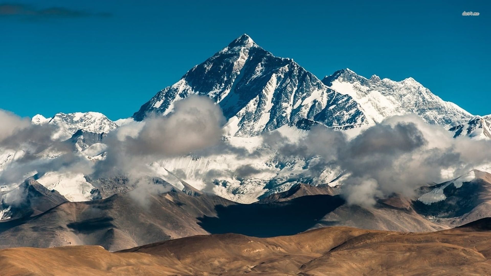 Everest background