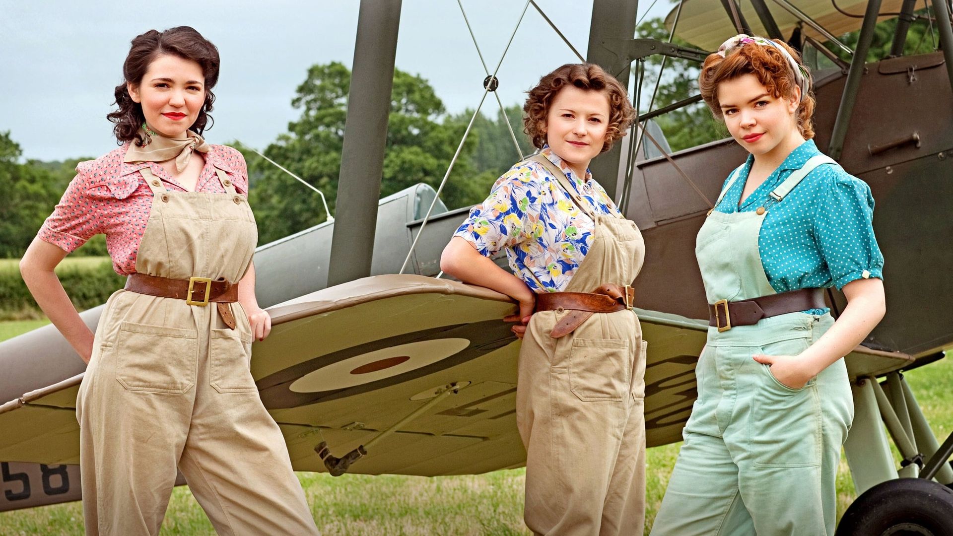 Land Girls background