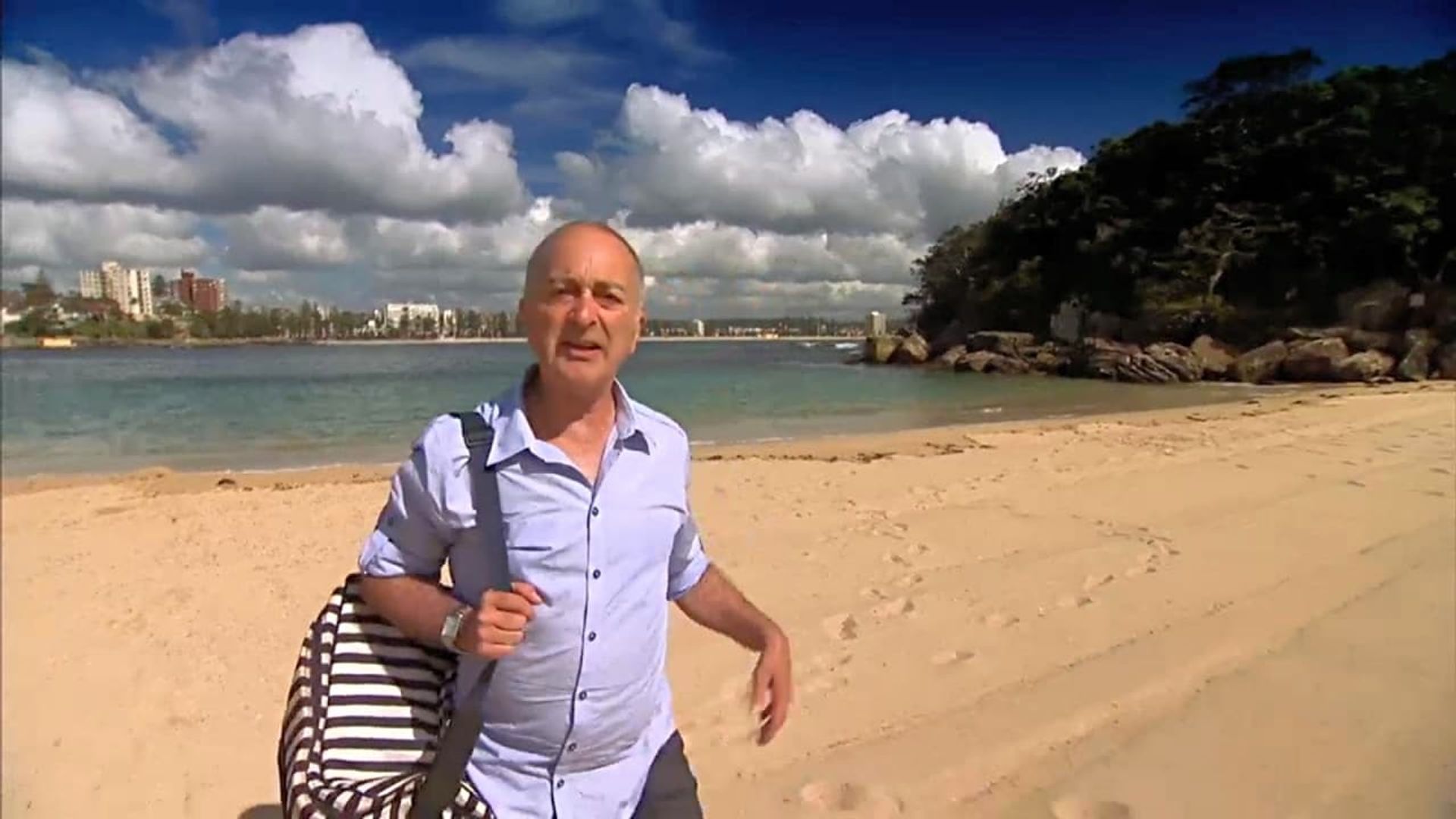 Tony Robinson Explores Australia background