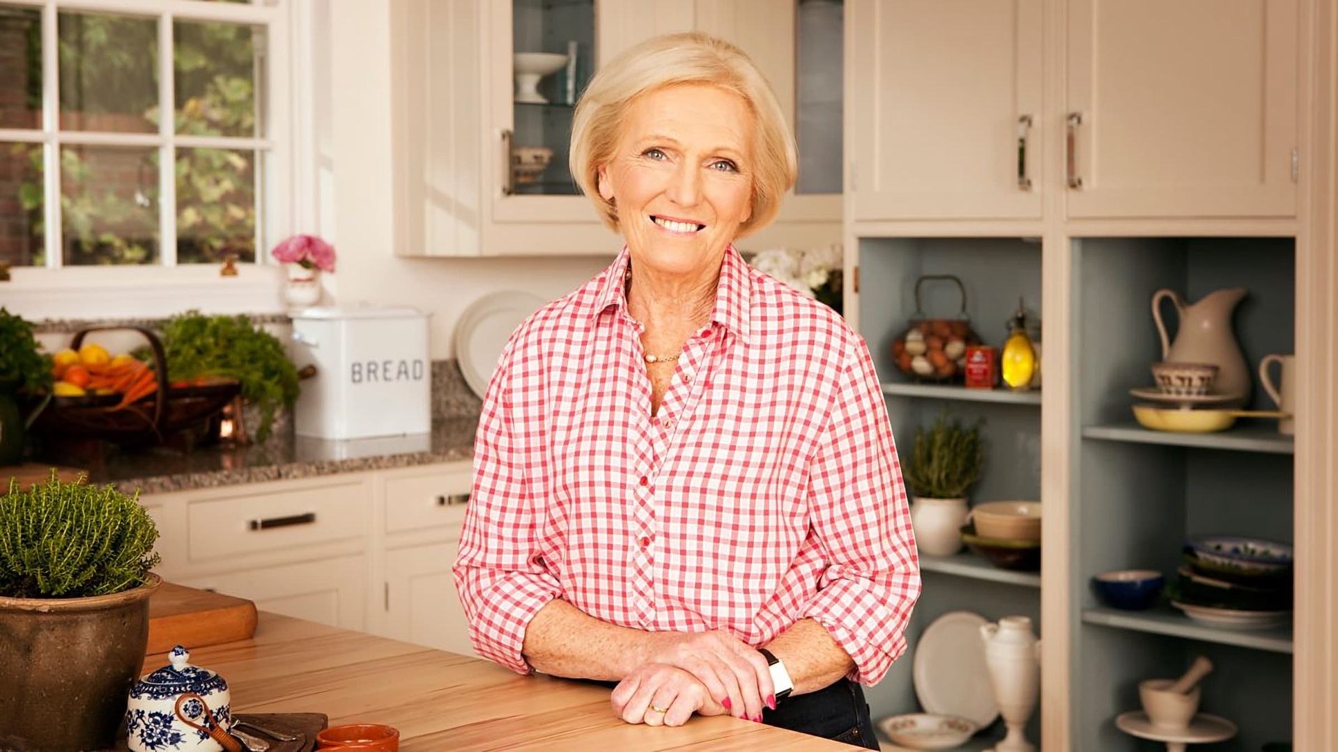 Mary Berry's Absolute Favourites background