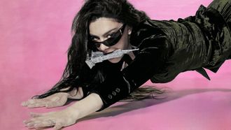 Episode 7 November 16 - Charli xcx