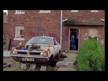 Rita, Sue & Bob Too clip (1986)