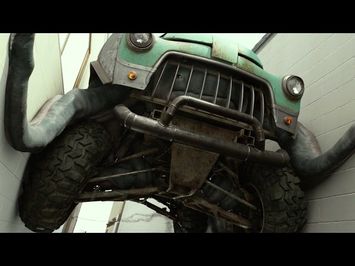 Monster Trucks (2017) - 